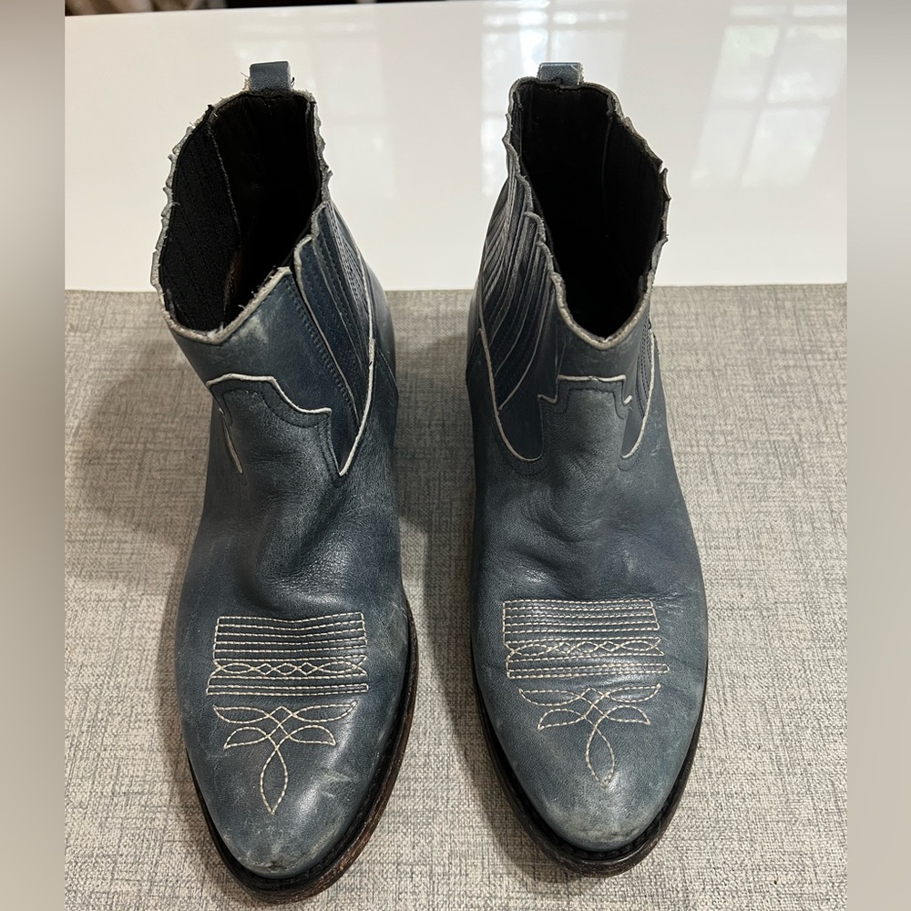 GOLDEN GOOSE Crosby Night Blue Leather Western Boot size 38
